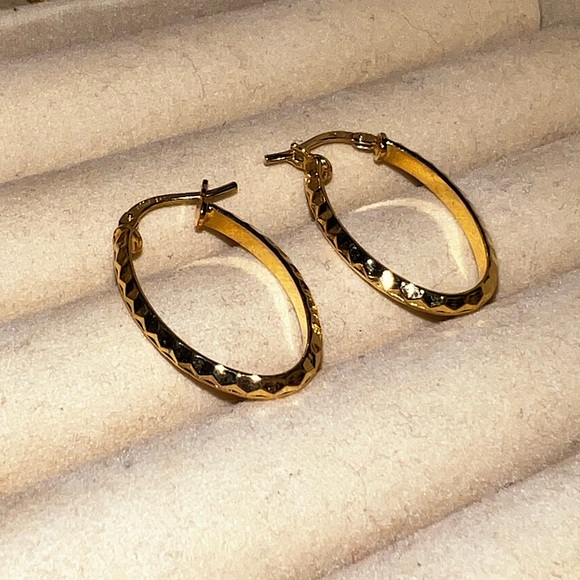 Vintage Gold Tone Hoops Stamped OTC BRZ Italy - Picture 2 of 15